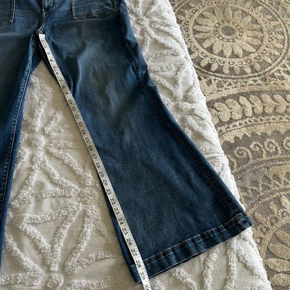 AMERICAN EAGLE Super Hi Rise Flare Bohemian Blue Jeans Retro-Inspired Size 20 - Picture 13 of 15